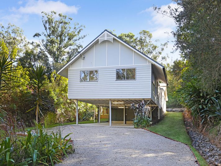 9 Littles Road, GLASS HOUSE MOUNTAINS  QLD  4518